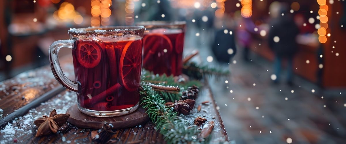 Varené víno na vianočnom trhu